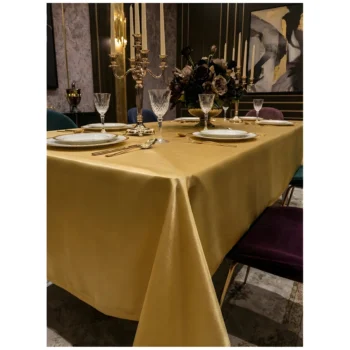 Stolnjak zlatni Kristal Gold poliester 140x200 cm otporan na mrlje za posebne prilike i slavlja – trendova.rs